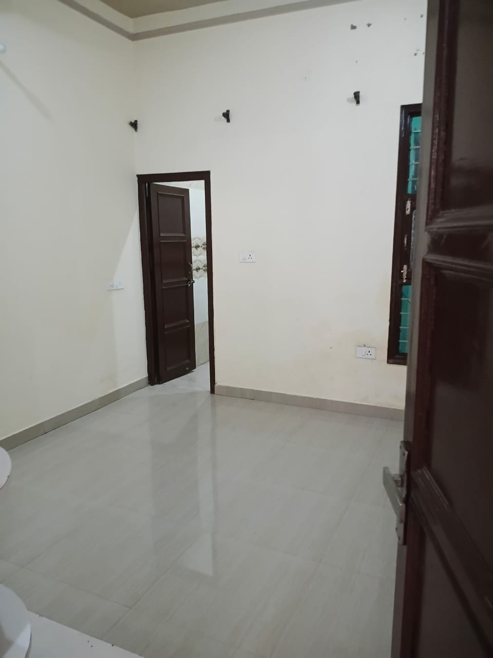 2 BHK Apartment For Rent in Motia Oasis