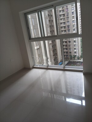 1 BHK Apartment For Rent in Lodha Amara, Kolshet Road