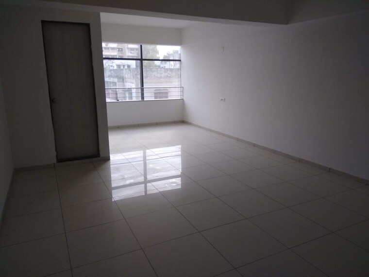 Room, ambawadi Commercial Office Space 823 Sq.Ft. In Ambawadi Ahmedabad 9279001