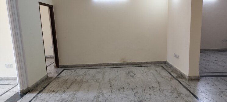 Room, rwa-apartments-sector-50 3 Bedroom 162 Sq.Mt. Independent House In Sector 50 Noida 9279020