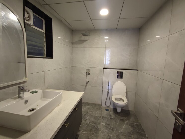 Bathroom, esteem-kings-court 3 Bedroom 2248 Sq.Ft. Apartment In Jp Nagar Bangalore 9279017