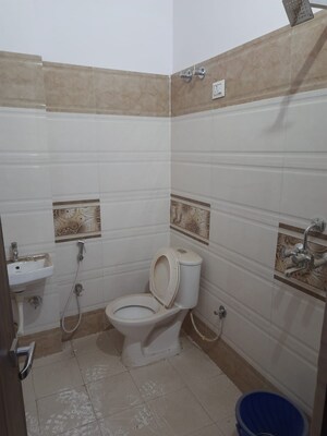 Bathroom in 3 BHK Apartment at Jaya Heights Mansarovar, Mansarovar – for Rent