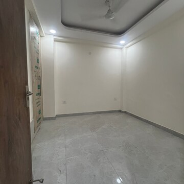 Room in 3 BHK Builder Floor at Chattarpur – for Sale