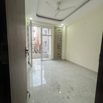 Room in 3 BHK Builder Floor at Chattarpur – for Sale