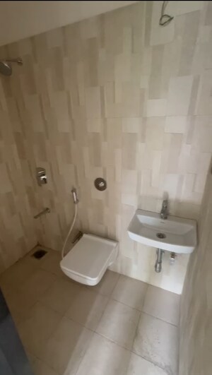 Attached Bathroom in 1 BHK Apartment at Shanti Tower Prabhadevi, Prabhadevi – for Sale