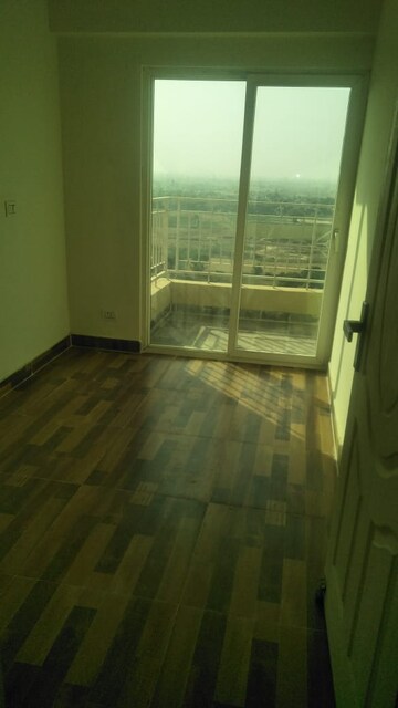1 BHK Apartment For Rent in VVIP Nest, Raj Nagar Extension