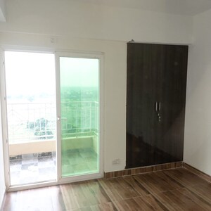 Room in 1 BHK Apartment at VVIP Nest, Raj Nagar Extension – for Rent