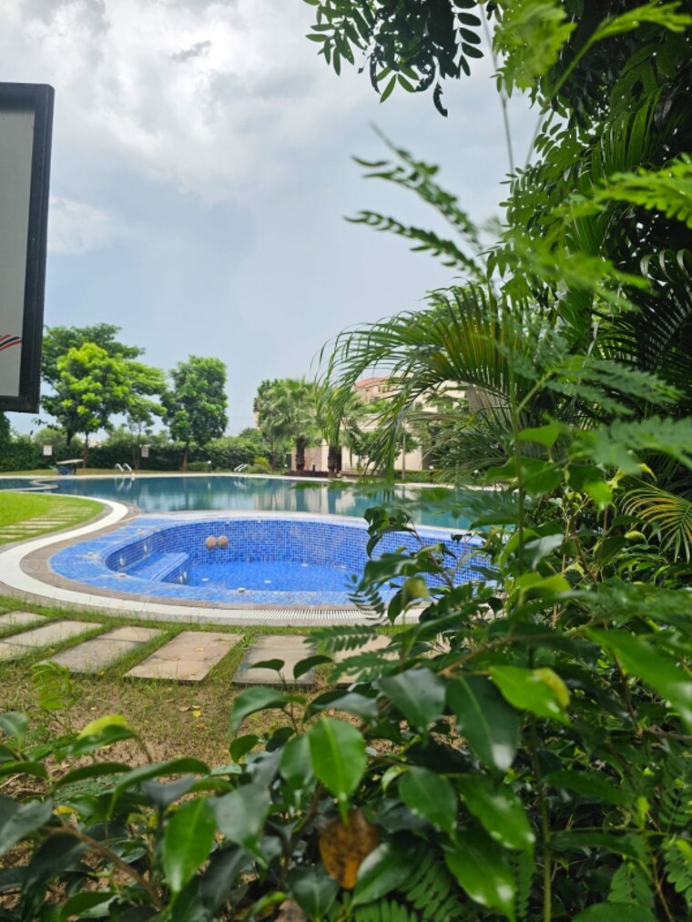 Garden, dera bassi 3 Bedroom 1350 Sq.Ft. Apartment In Dera Bassi Mohali 9279159