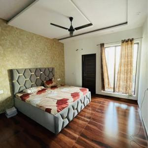 3 BHK Builder Floor For Rent in Sector 127