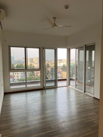Room in 4 BHK Apartment at SNN Clermont, Hebbal – for Sale