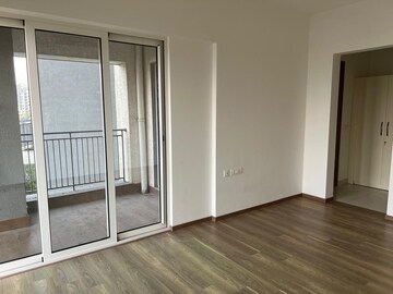 Room in 4 BHK Apartment at SNN Clermont, Hebbal – for Sale
