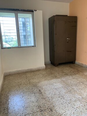 Room in 1 BHK Apartment at Sai Srushti CHS Borivali, Borivali West – for Rent