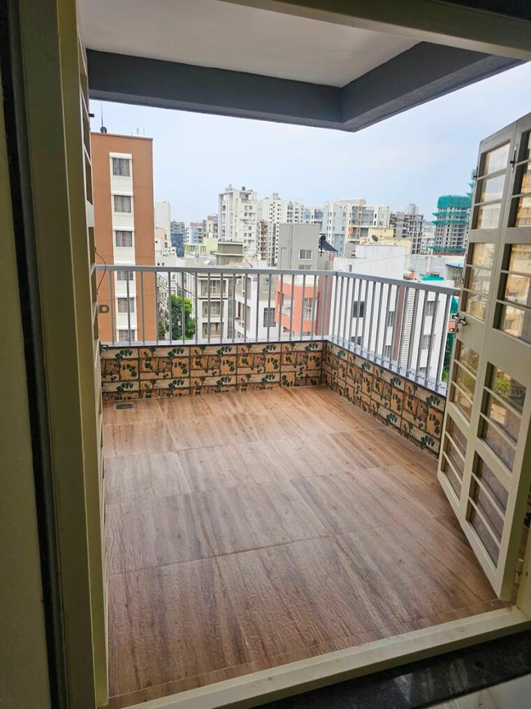 Balcony, mohan nagar co op society 3 Bedroom 1100 Sq.Ft. Apartment In Mohan Nagar Co Op Society Pune 9279164