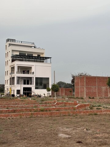  Plot – Exterior View View at Raebareli Road - for Sale