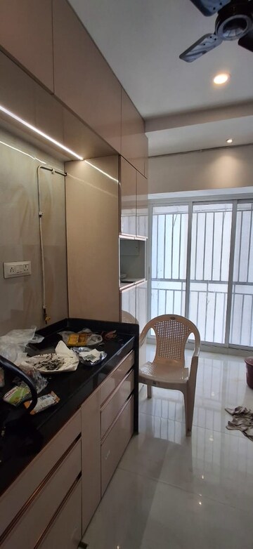 Team Area in 3 BHK Apartment at Jay Amrat Apartment, Malad West – for Rent
