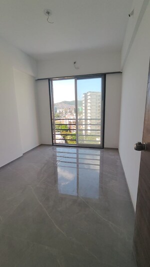 Room in 2 BHK Apartment at Ashirwad Apartment Ghatkopar, Ghatkopar East – for Rent