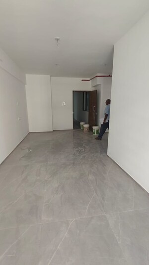 Room in 2 BHK Apartment at Ashirwad Apartment Ghatkopar, Ghatkopar East – for Rent