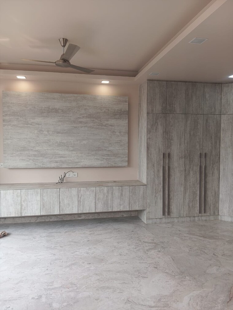 Room, dlf-regency-park-ii 3 Bedroom 1550 Sq.Ft. Apartment In Sector 27 Gurgaon 9279295