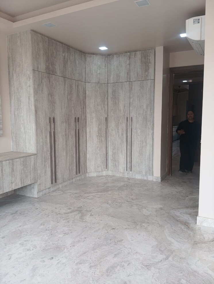 Room, dlf-regency-park-ii 3 Bedroom 1550 Sq.Ft. Apartment In Sector 27 Gurgaon 9279295