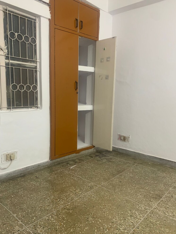 Room, katwaria sarai 1 Bedroom 550 Sq.Ft. Apartment In Katwaria Sarai Delhi 9279324