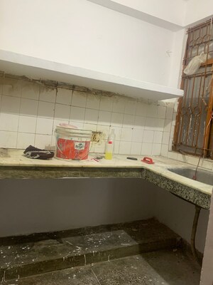 Kitchen in 1 BHK Apartment at Katwaria Sarai – for Rent