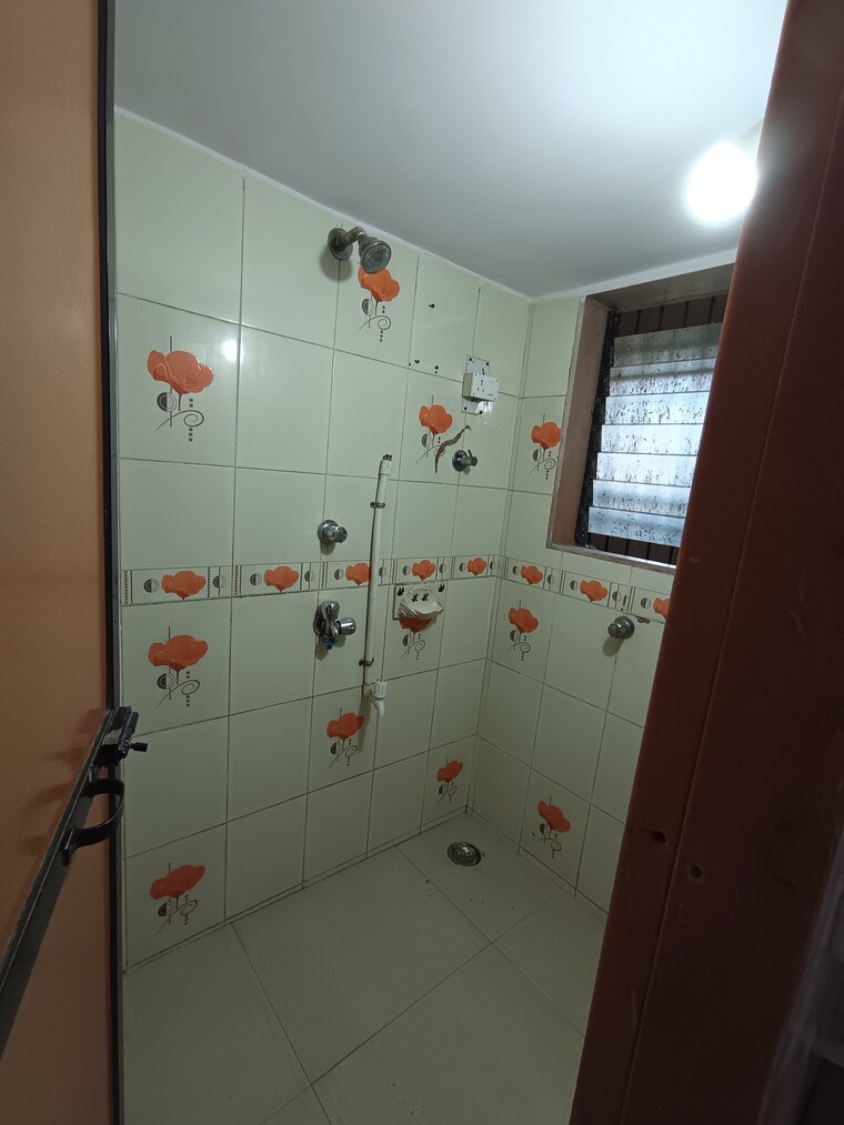 Bathroom, jai-durga-chs 1 Bedroom 450 Sq.Ft. Apartment In Andheri East Mumbai 9279323