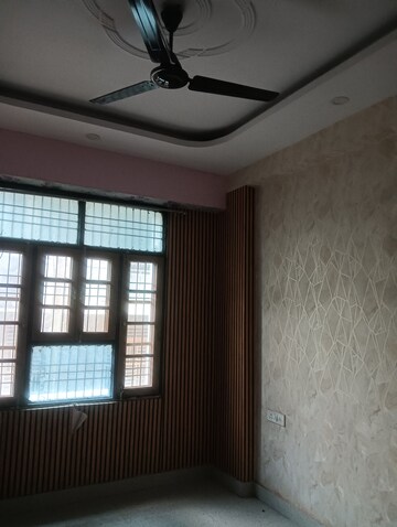 Kitchen in 2.5 BHK Apartment at Anee Shakti Apartment, Chinhat – for Rent
