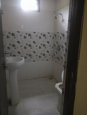 Bathroom in 2.5 BHK Apartment at Anee Shakti Apartment, Chinhat – for Rent