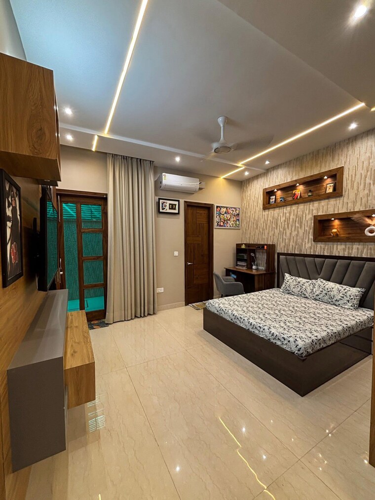 Bedroom, sunny enclave 4 Bedroom 200 Sq.Yd. Independent House In Sunny Enclave Mohali 9279355