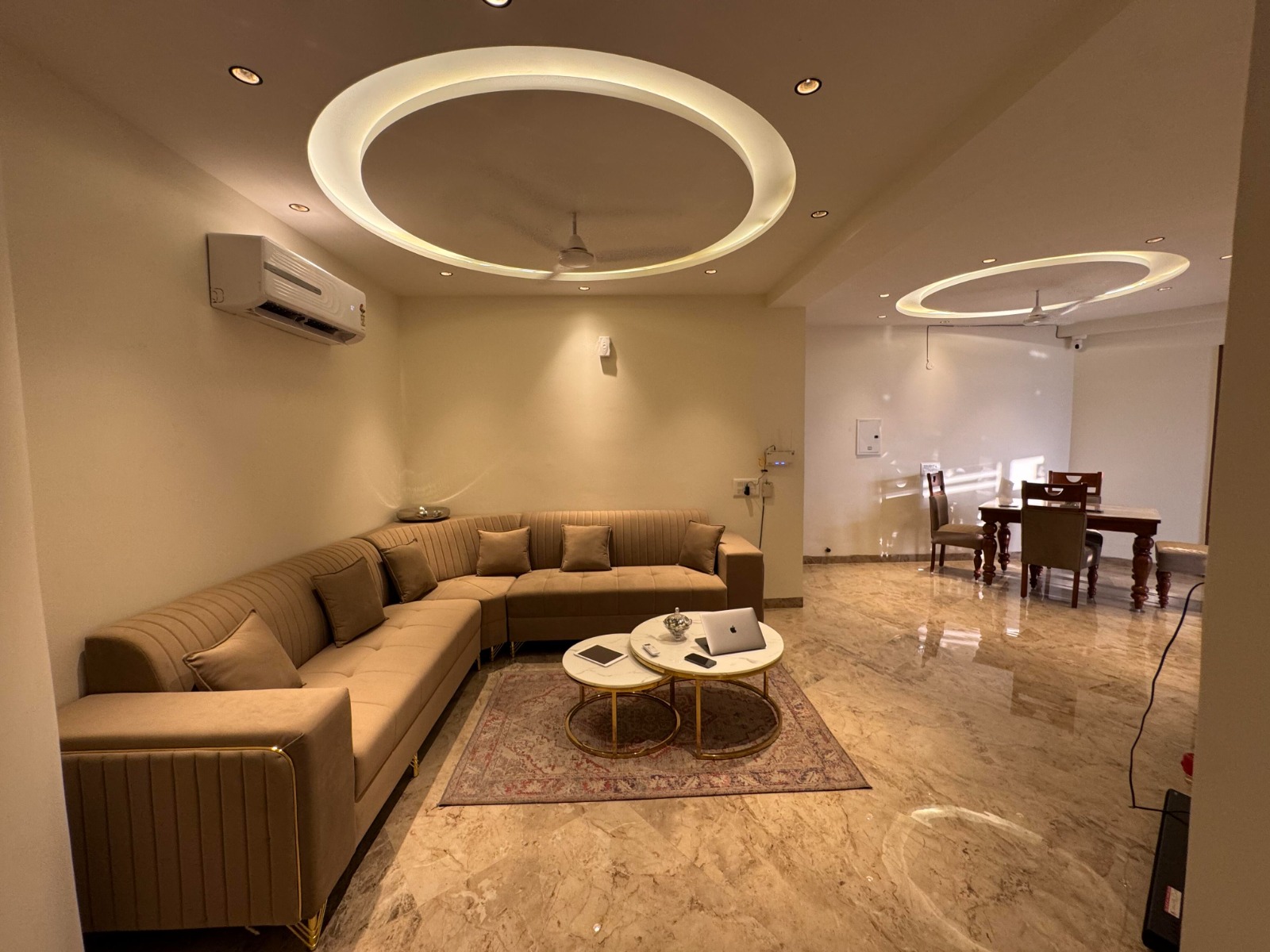 3 BHK 1650 Sq.Ft. Apartment in Metro Trade Center