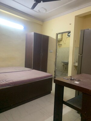 Bedroom in 1 RK Apartment at Katwaria Sarai – for Rent