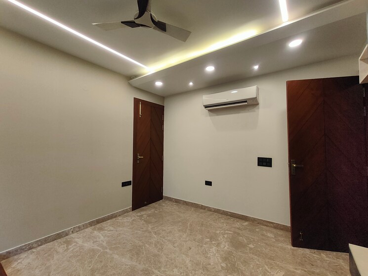 Room, sector 45 2 Bedroom 1200 Sq.Ft. Builder Floor In Sector 45 Gurgaon 9279372