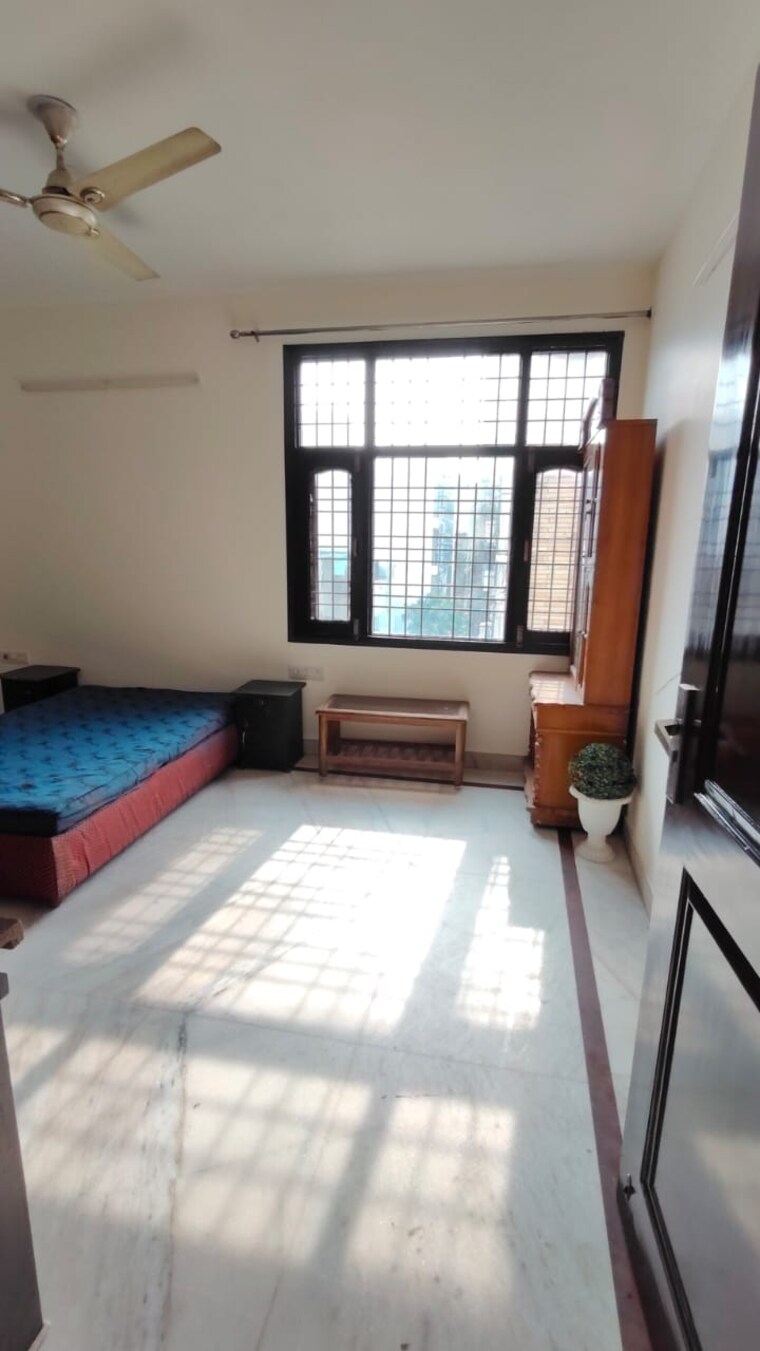 Bedroom, saket 4 Bedroom 300 Sq.Yd. Builder Floor In Saket Delhi 9279383