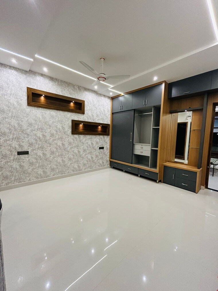 Master Bedroom, sunny enclave 4 Bedroom 200 Sq.Yd. Independent House In Sunny Enclave Mohali 9279389