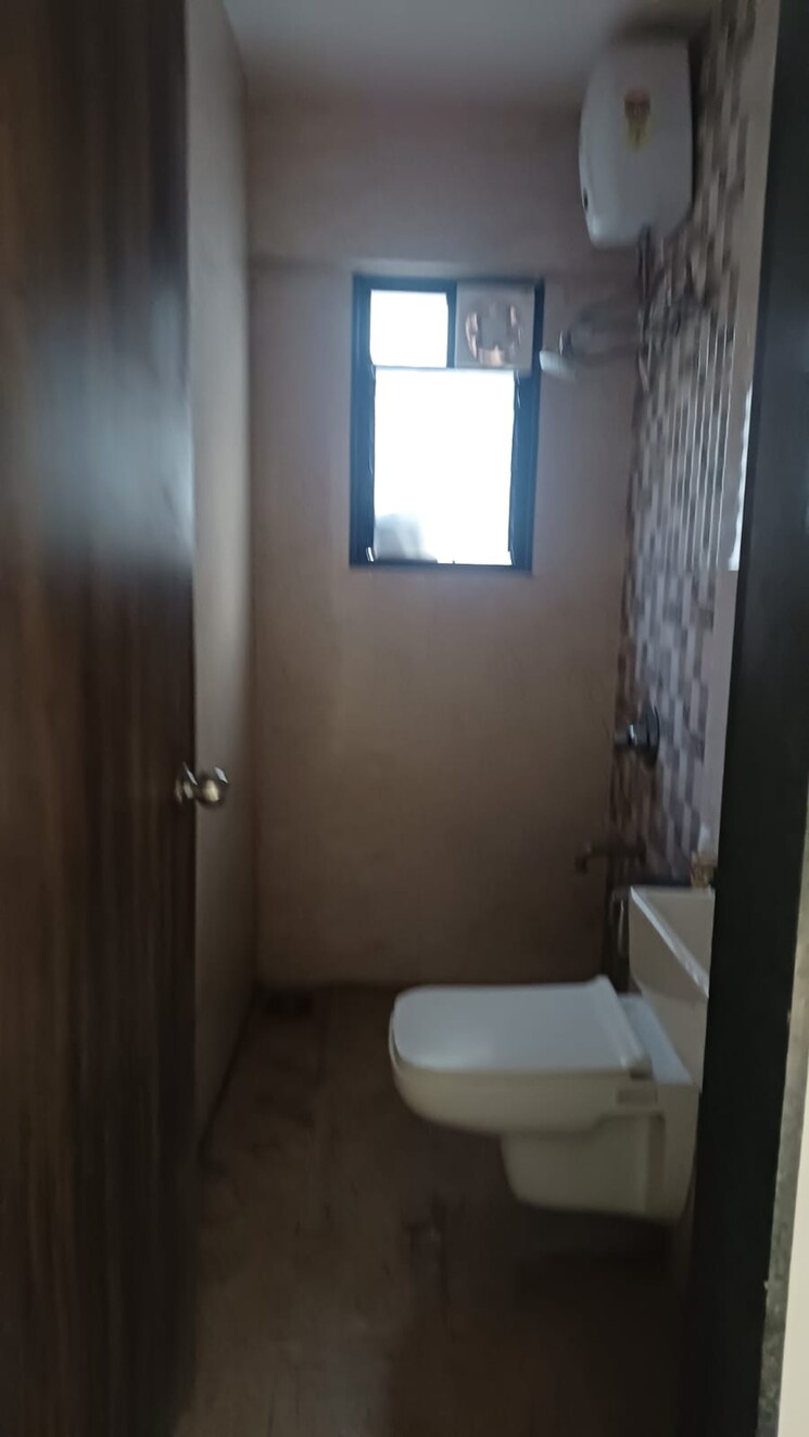 Bathroom, smital-residency 2 Bedroom 1070 Sq.Ft. Apartment In Balewadi Pune 9279374