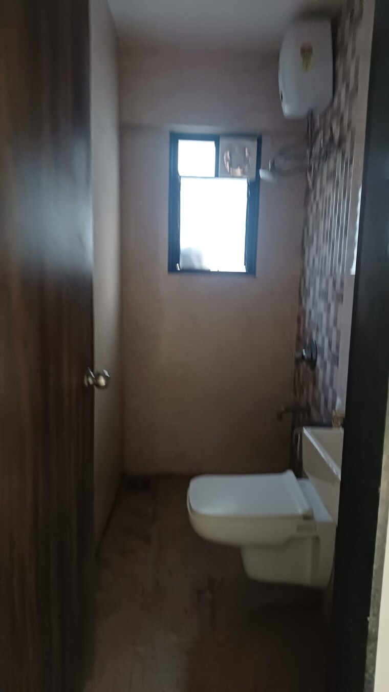 Bathroom, smital-residency 2 Bedroom 1070 Sq.Ft. Apartment In Balewadi Pune 9279374