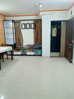 2 BHK + Pooja Room Apartment For Sale in Nilesh Bhuvan Chs