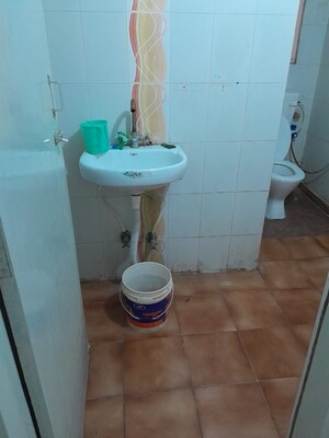 Bathroom in 3 BHK Apartment at Bariatu – for Rent