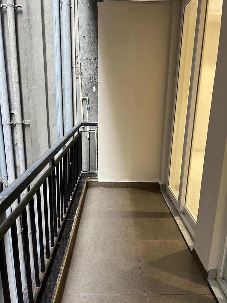 Balcony, hlp-palmillas 3 Bedroom 1450 Sq.Ft. Apartment In Vip Road Zirakpur 9279402