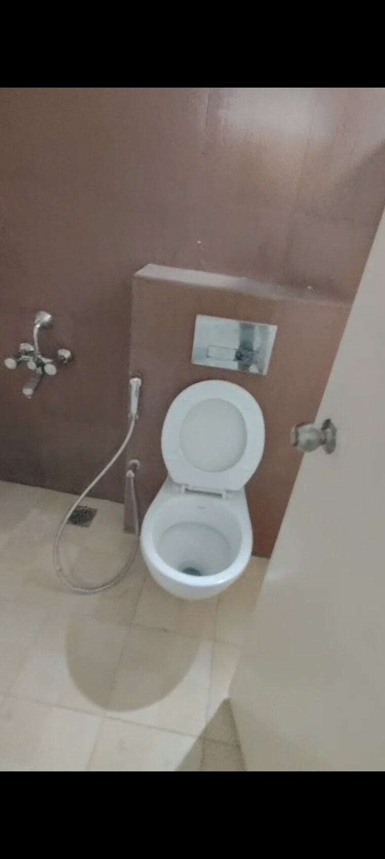 Bathroom, ozone-urbana-aqua 2 Bedroom 937 Sq.Ft. Apartment In Devanahalli Bangalore 9279398