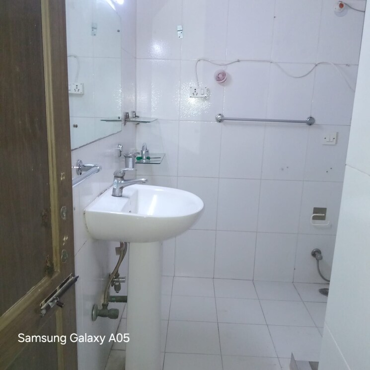 Floor Plan, greater kailash ii Commercial Office Space 208 Sq.Yd. In Greater Kailash ii Delhi 9279425