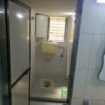 Bathroom in 1.5 BHK Apartment at Pestom Sagar Colony, Tilak Nagar – for Rent