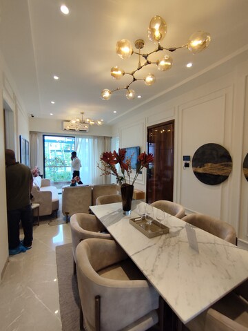 Master Bedroom in 3 BHK Builder Floor at Signature Global Daxin Vistas, Bhondsi – for Sale