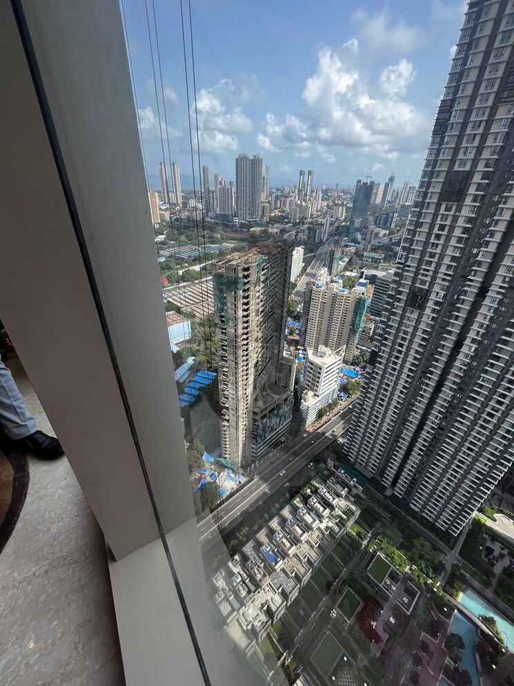 Balcony, lower parel west 2 Bedroom 944 Sq.Ft. Apartment In Lower Parel West Mumbai 9279468