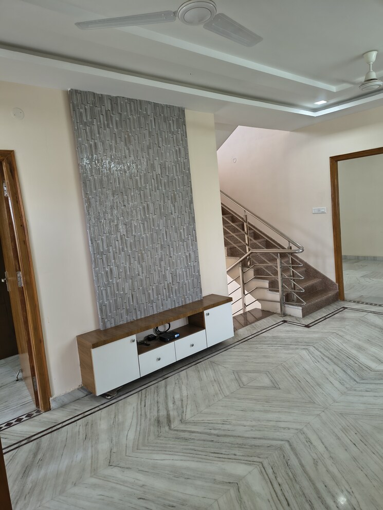 Balcony, slv-andal-homes 5 Bedroom 3500 Sq.Ft. Villa In Yapral Hyderabad 9279467