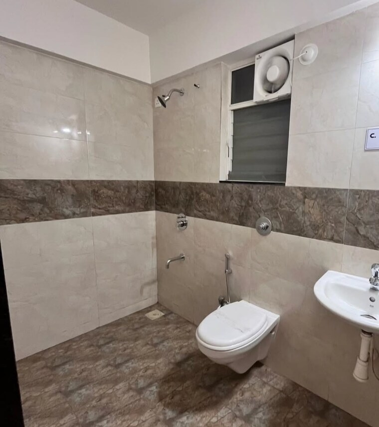 Bathroom, puri-diplomatic-residences 3 Bedroom 2282 Sq.Ft. Apartment In Sector 111 Gurgaon 9279485