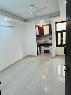 2 BHK Builder Floor For Rent in Saket