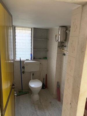 Master Bedroom in 2 BHK Apartment at Prabhadevi CHS, Prabhadevi – for Rent