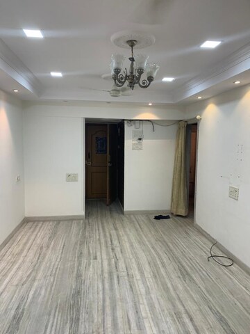 Room in 2 BHK Apartment at Prabhadevi CHS, Prabhadevi – for Rent