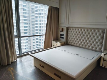 Room in 3 BHK Apartment at Lower Parel – for Rent